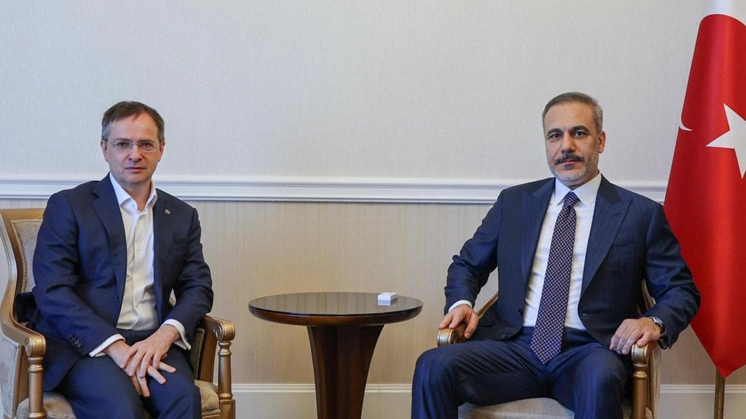 Fidan, Rusya Devlet Başkanı Putin’in Müşaviri Medinskiy ile Moskova’da görüştü