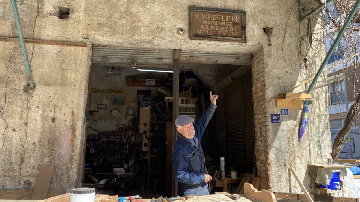Bu atölye 1949’dan beri işliyor! Babası kurdu 75 yaşında devam ettiriyor: Aile mirasına o da sahip çıkıyor…