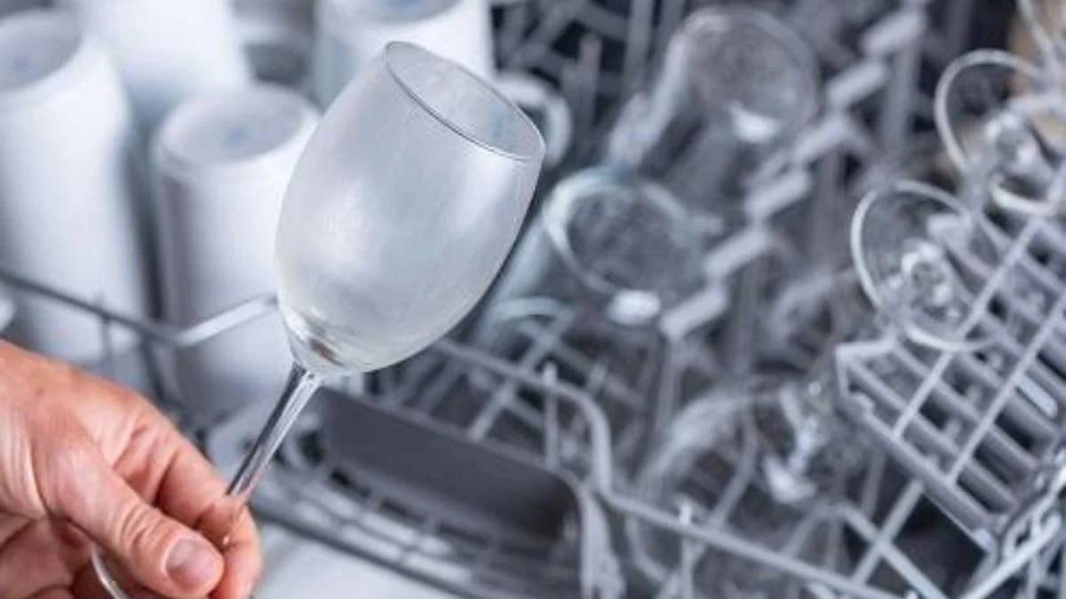 Cam gibi temizlik yapacak, bardaklarınız eskisinden parlak olacak! Mat bardaklara mucizevi doğal çözüm…