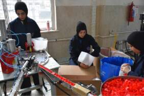 Öğrenciler hem sektöre katkı sağlıyor, hem de ceplerine kazandırıyor! Sanayi-okul işbirliği: Bitiren asla işsiz kalmıyor!