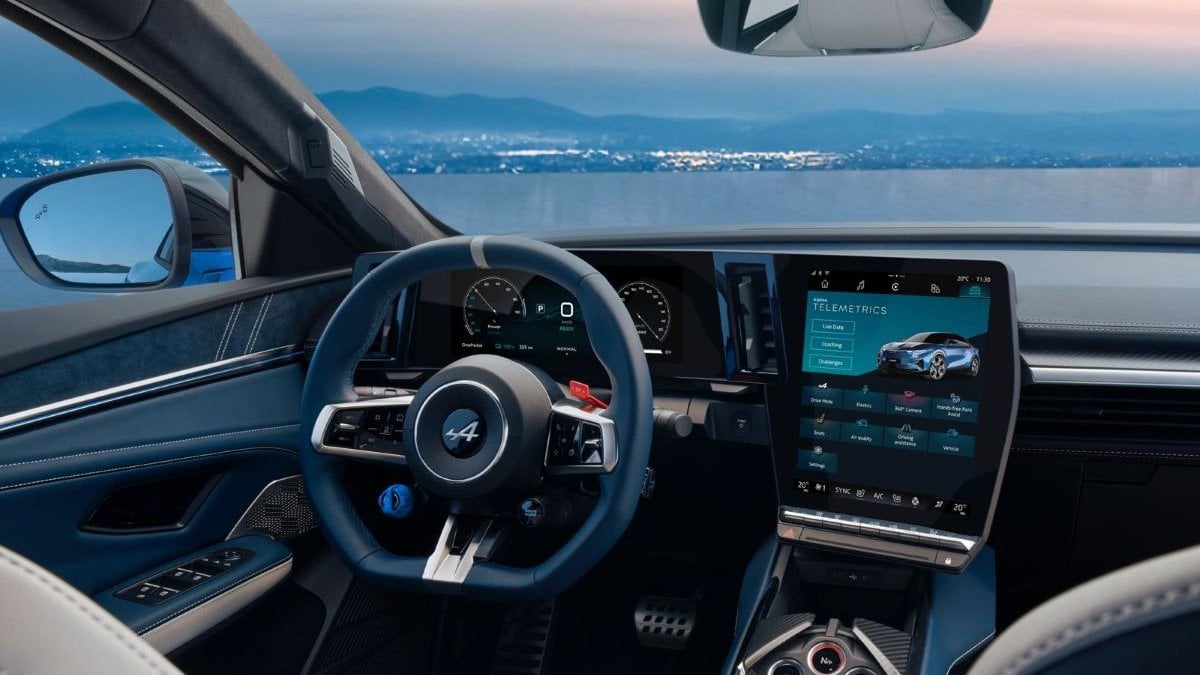 Renault’un yarış otomobili’ a390 sahnede! 0-100’e KM/S 3.9 saniyede çıkıyor: Türkiye’ye geliş tarihi belli oldu!