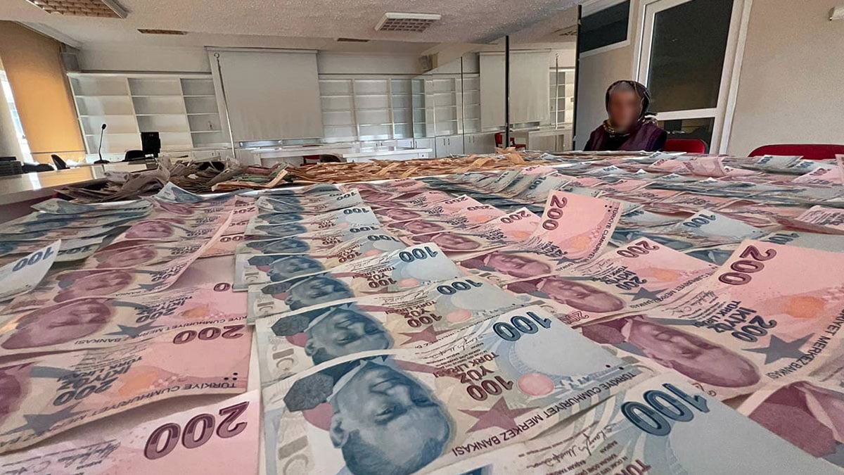 Üç dilenciden çıkan parayla ikinci el araba alınıyor! Zabıtayı görünce son sürat kaçtılar ama nafile…