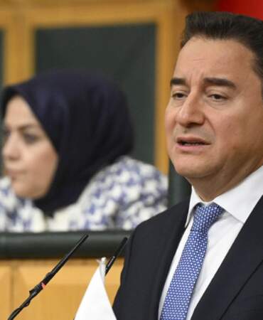 Babacan, HSK seçimlerinde Anayasa’nın ihlal edildiğini savunarak uyardı: Anayasa bir kez delinirse çok şey olur