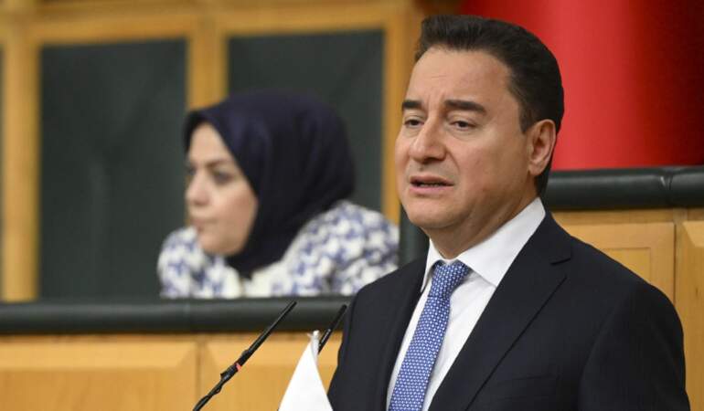 Babacan, HSK seçimlerinde Anayasa’nın ihlal edildiğini savunarak uyardı: Anayasa bir kez delinirse çok şey olur