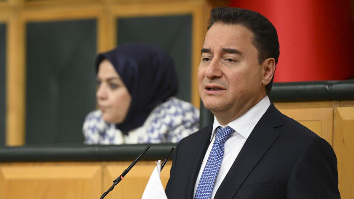 Babacan, HSK seçimlerinde Anayasa’nın ihlal edildiğini savunarak uyardı: Anayasa bir kez delinirse çok şey olur