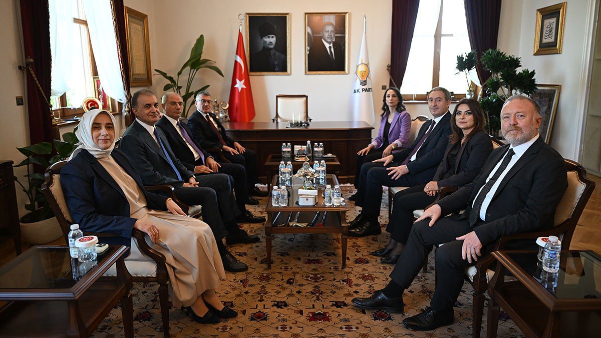 AK Parti ile DEM Parti görüşmesi sona erdi