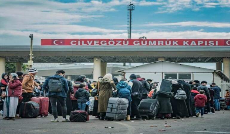 Gönüllü dönüş yaptılar, tek tek gitmeye devam ediyorlar! 1 milyon 126 bin Suriyeli kesin dönüş yaptı
