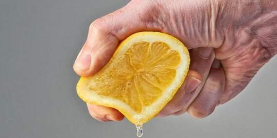 Bu tüyoyu bilen az! Limonun o özelliği mutfakta her şeyi değiştiriyor