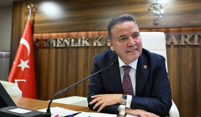 Muhittin Böcek’ten anjiyo açıklaması: Sağlık durumum iyi