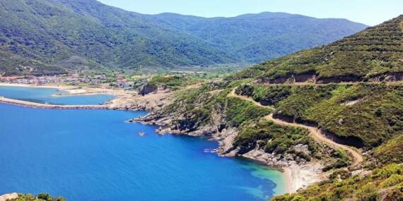 Burası Yunan Adası değil! Türkiye’de denizle doğanın kucaklaştığı yarımada