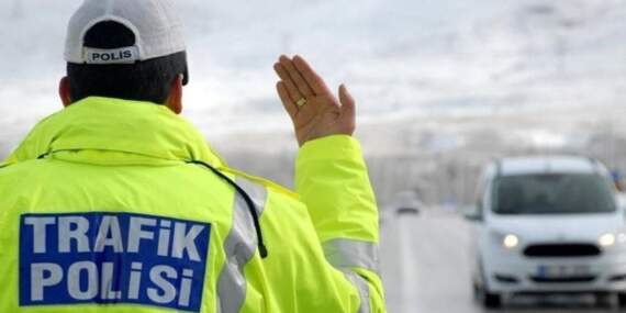 Milyonlarca araç sahibine çifte darbe! Bakan Yerlikaya canlı yayında açıkladı: Artık her yerde