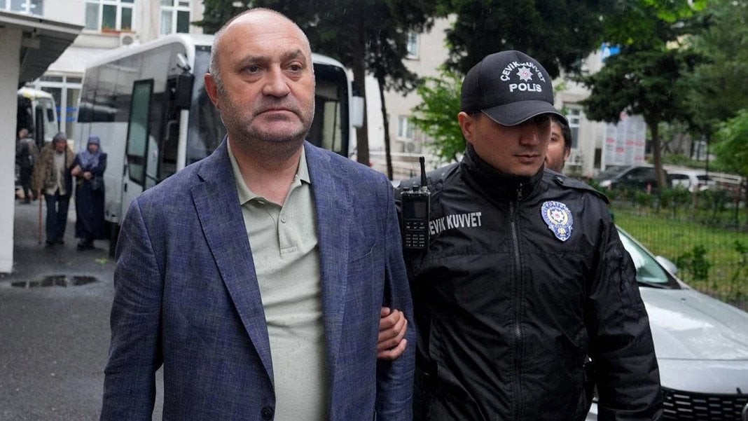 İBB’den Mustafa Akın açıklaması: 1,5 milyon maaş iddiası yalan