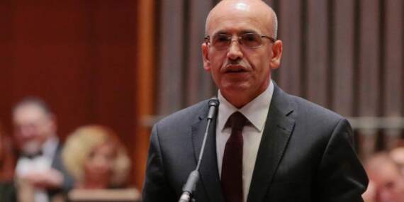 Şimşek, deprem bölgesindeki mükellefler için açıkladı: Mücbir sebebi 6 ay daha uzatacağız