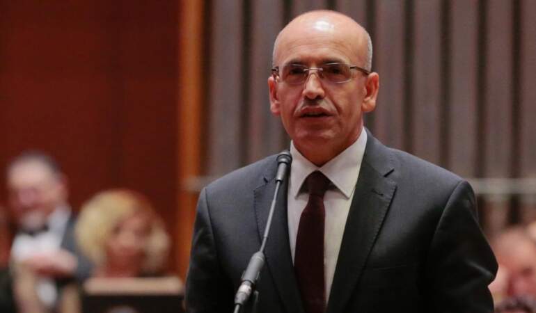 Şimşek, deprem bölgesindeki mükellefler için açıkladı: Mücbir sebebi 6 ay daha uzatacağız