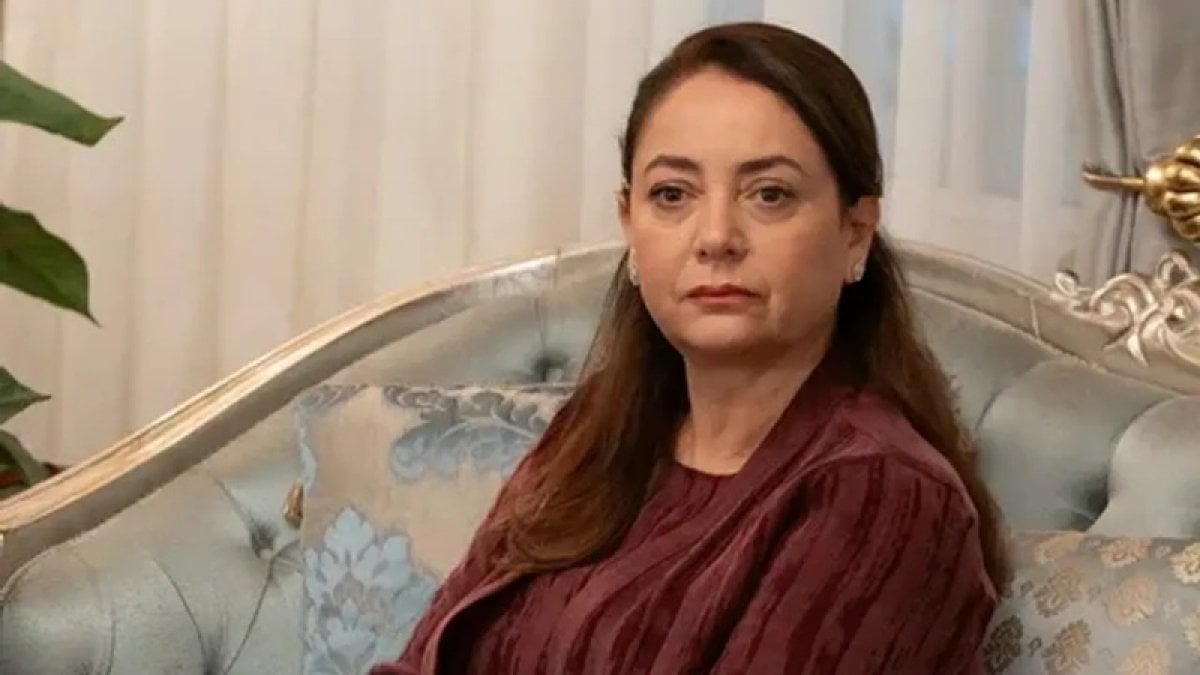 Kızılcık Şerbeti’nin Pembesi’nin yeni adresi belli oldu! Yeni projeyle resmen anlaştı: O dizide olacak