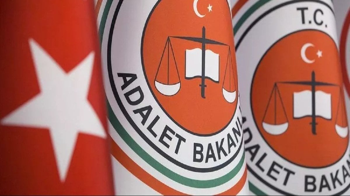 Adalet Bakanlığı’ndan müjde! Personel alımında yaş sınırı resmen tarih oldu! Binlerce adaya yeni fırsat!