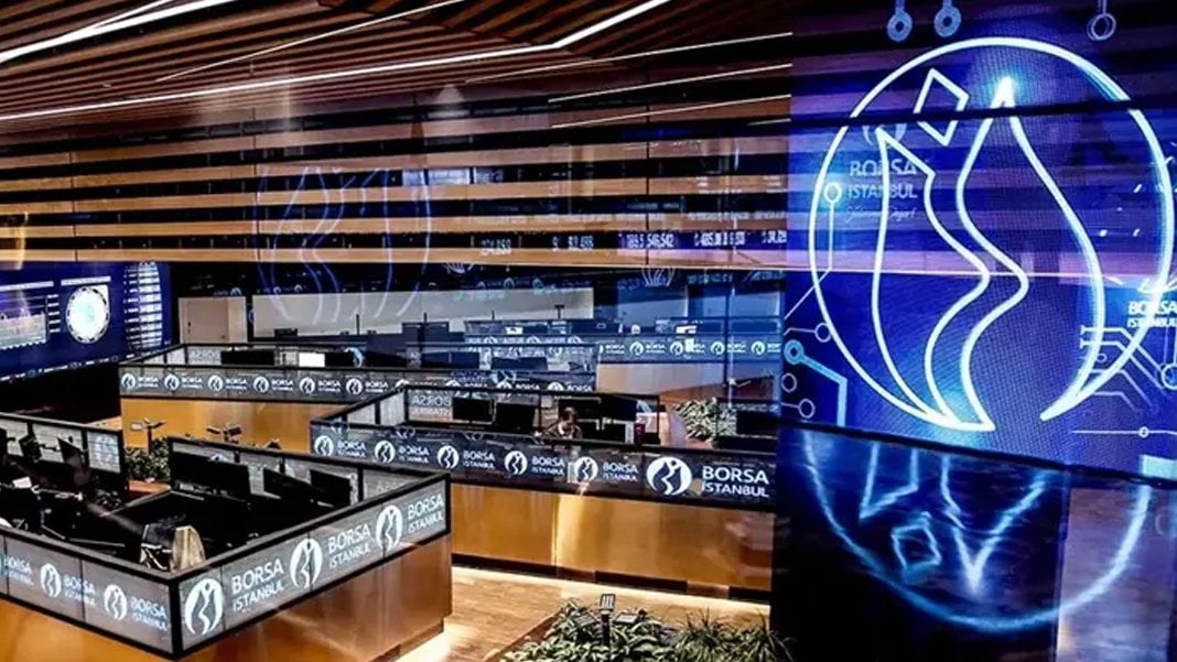 Borsa iki ay sonra 9 bin puanın altını gördü