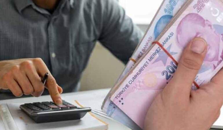 Emekli ve memur maaşları bayramdan önce ödenecek mi? İsa Karakaş gurbetçilere müjdeyi de verdi