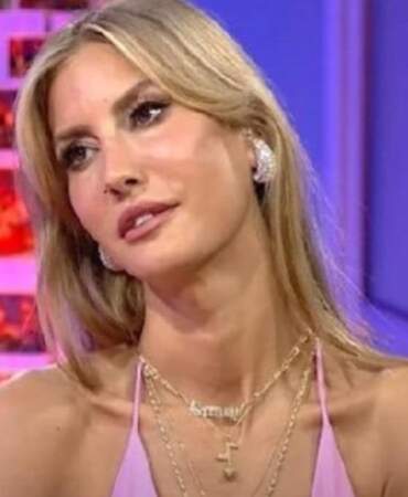 Çağla Şikel’den çarpıcı açıklama! “O şiddetin her türlüsünü yaşadım”