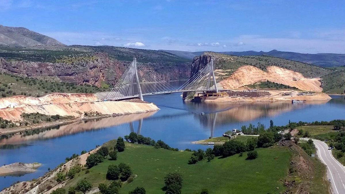 Doğu’nun boğaz köprüsünden akıl almaz tasarruf: 3,3 milyar TL! Bölgeye nefes aldıran dev proje