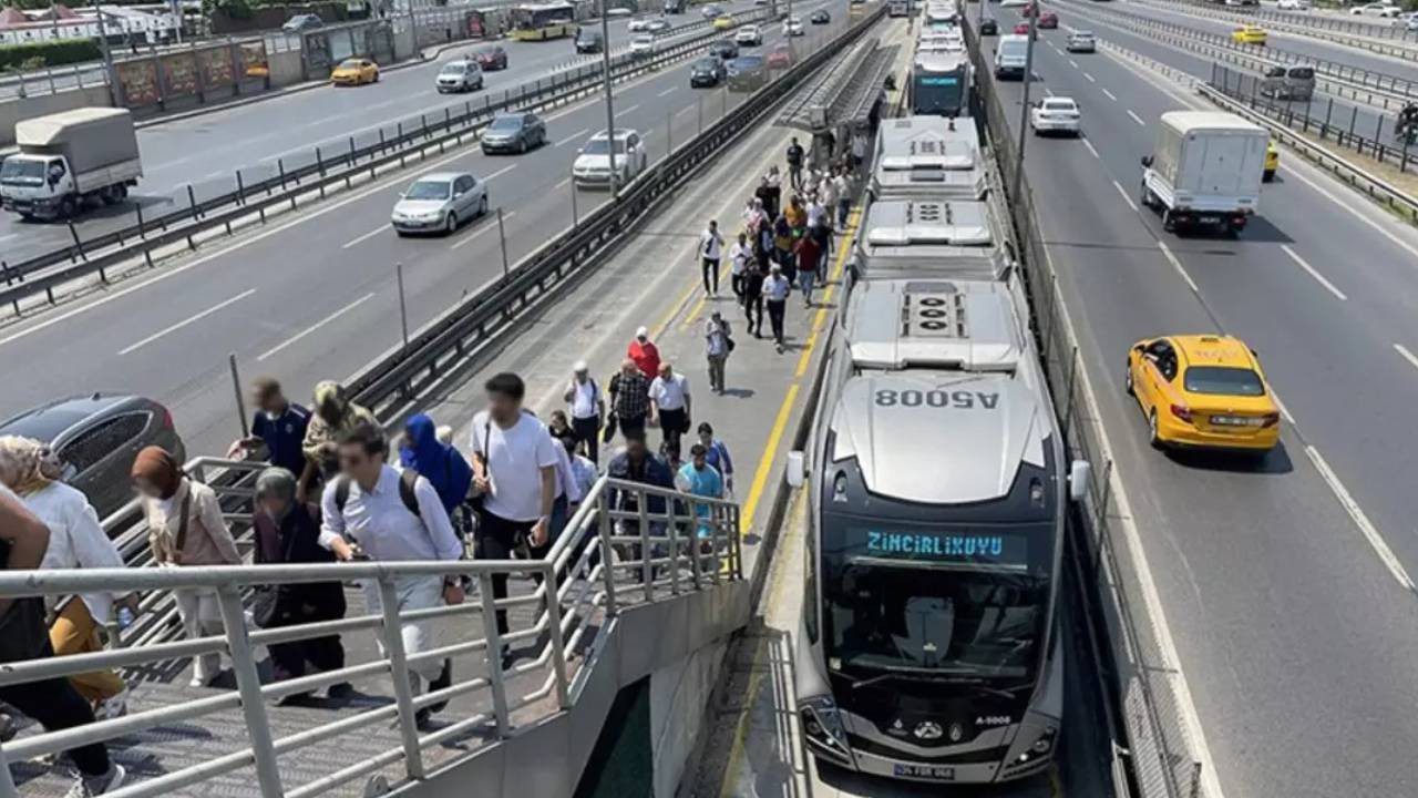 19 Mayıs’ta Metrobüs Ücretli mi? İstanbul’da Toplu Taşıma Gençlik ve Spor Bayramı’nda Ücretsiz mi?