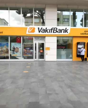 Vakıfbank ve BASS Sendikası 27. Dönem Toplu İş Sözleşmesi’ne İmza Attı: İşte Çalışanların Yeni Zam Formülü!