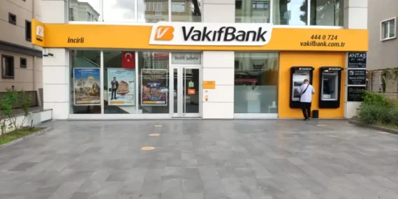 Vakıfbank ve BASS Sendikası 27. Dönem Toplu İş Sözleşmesi’ne İmza Attı: İşte Çalışanların Yeni Zam Formülü!