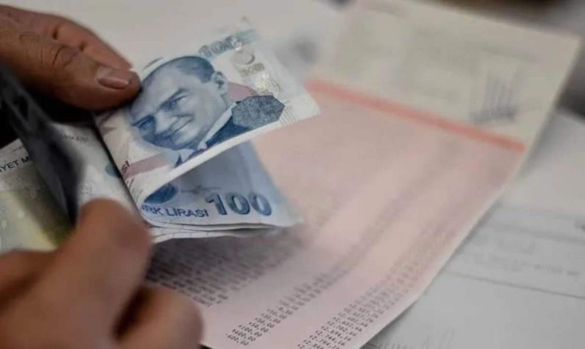 Kurban Bayramı Tatili Uzarsa Milyonlarca Emekli ve Memurun Maaş Zammı Düşecek mi? İşte Endişe Veren Senaryo!