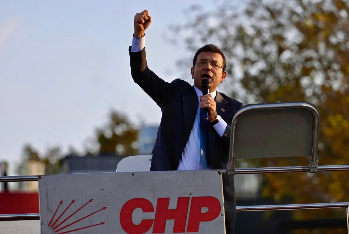 Meydanlar Demokrasi İçin “Yeter” Diyor