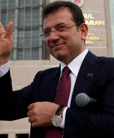 İBB Soruşturması, Ekonomi Zorlukları ve Barış Süreci Arayışları Gerilimi Artırıyor