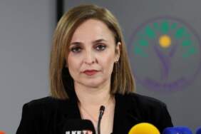 DEM Parti’den Anayasa Çağrısı: Sözcü Ayşegül Doğan, Türkiye’nin Acil İhtiyacını ‘Tamamen Yeni’ Bir Anayasa Olarak Belirtti!