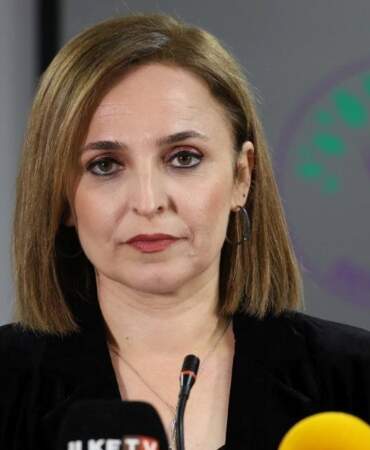 DEM Parti’den Anayasa Çağrısı: Sözcü Ayşegül Doğan, Türkiye’nin Acil İhtiyacını ‘Tamamen Yeni’ Bir Anayasa Olarak Belirtti!