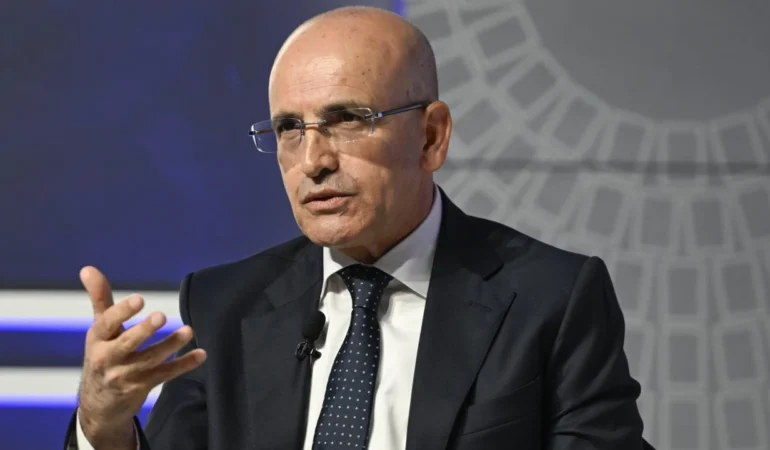 Mehmet Şimşek’ten Ekonomi Dünyasını Sarsan Enflasyon Tahmini