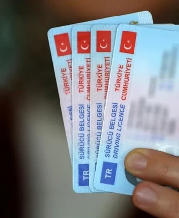 Sürücülerin Beklediği An Geldi! Ehliyet Taşıma Çilesi Bitiyor