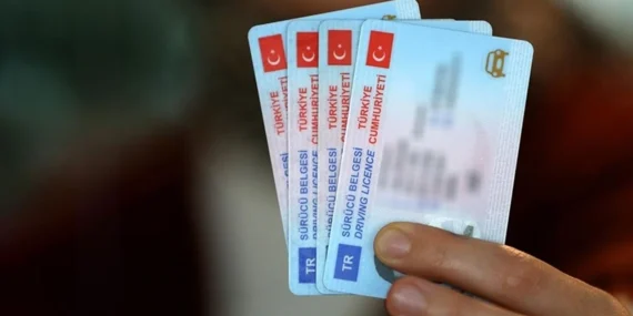 Sürücülerin Beklediği An Geldi! Ehliyet Taşıma Çilesi Bitiyor
