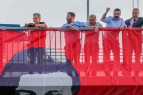 Son Dakika Köprüde ‘Free İmamoğlu’ Gerginliği! CHP’li Vekiller Pankart Astı, Savcılık Anında Harekete Geçti!