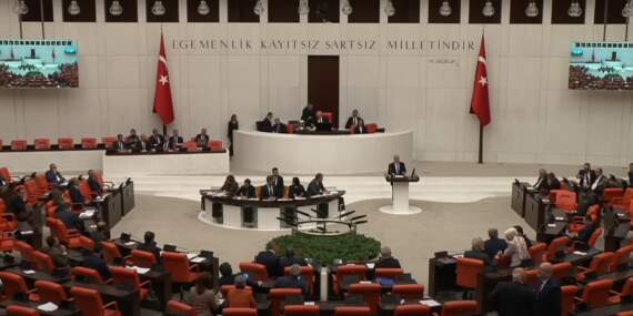 Diplomalar İptal Ediliyor, Hayatlar Sönüyor