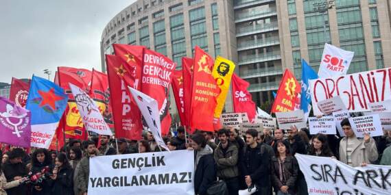 Saraçhane’de Tutuklanan İmamoğlu Destekçisi Gençler Hakim Karşısında! Kritik Dava Başladı…