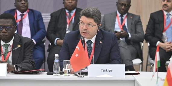 Adalet Bakanı Tunç, St. Petersburg Uluslararası Hukuk Forumu’na Katıldı