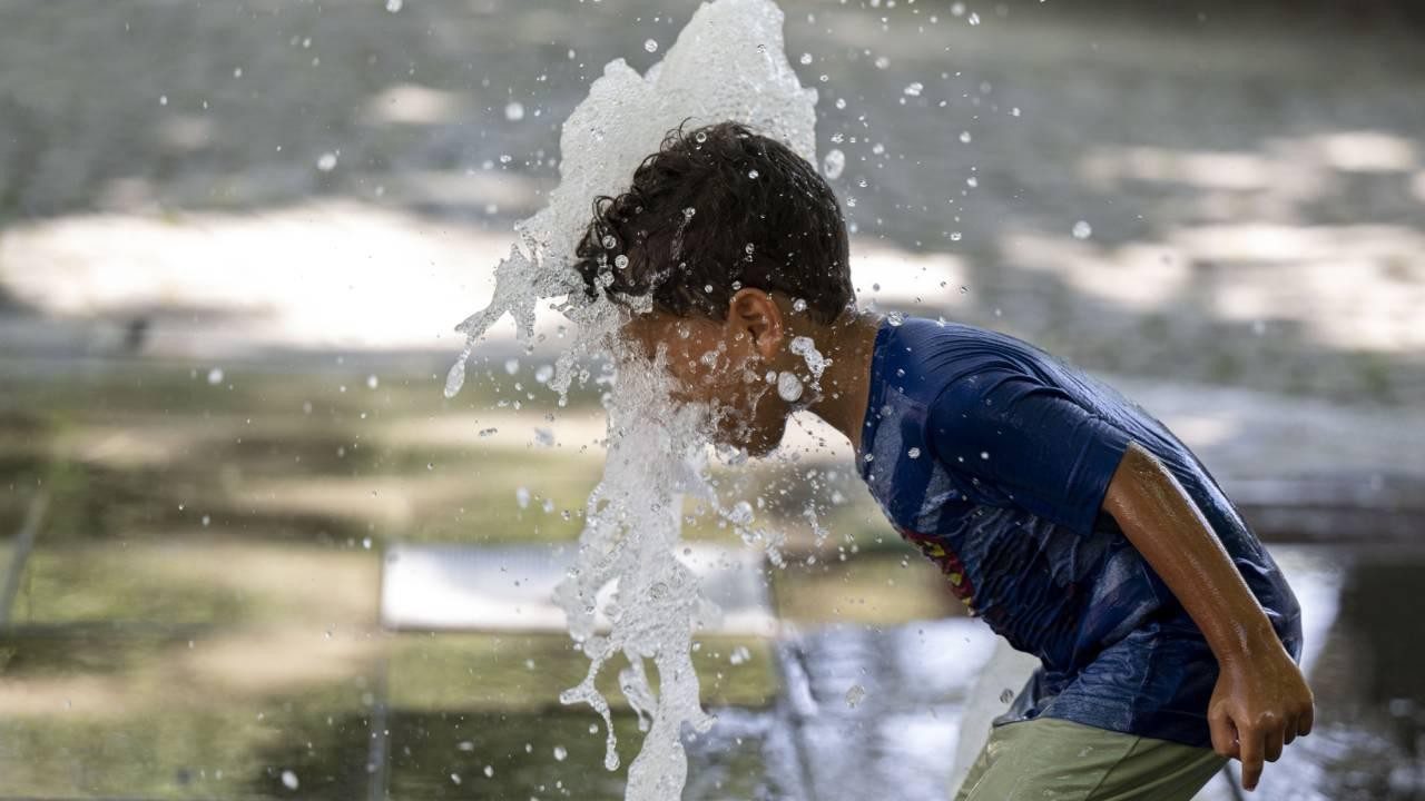 Adana’da Kavurucu Sıcaklar: Termometre 36 Dereceyi Gösterdi