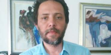 Akademisyen Cenk Yiğiter’e Evinin Önünde Silahlı Saldırı