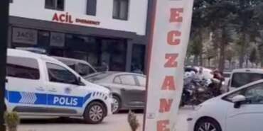 Amasya’da Hastanede Dehşet: Doktorun Oğlu Boğazına Bıçak Dayadı!