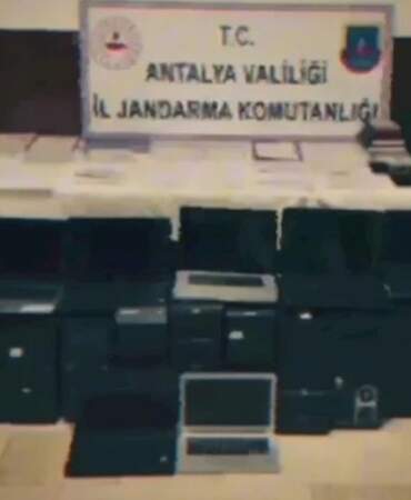 Antalya’daki “Tefeci” Operasyonunda 4 Kişi Tahliye Edildi