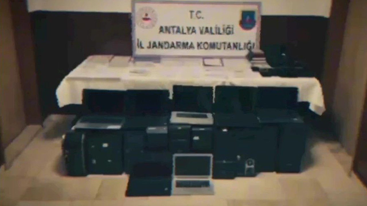 Antalya’daki “Tefeci” Operasyonunda 4 Kişi Tahliye Edildi