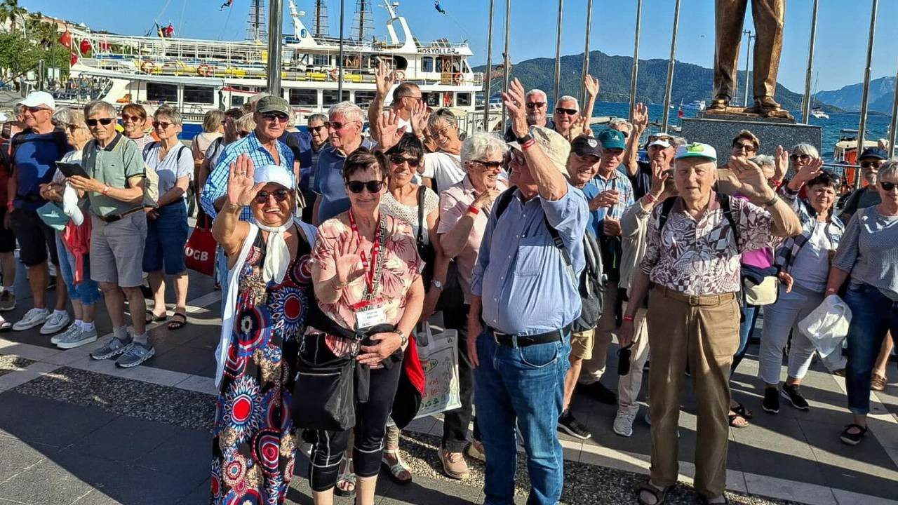 Avusturyalı Emekliler Türkiye’ye Geldi: 31 Yıl Sonra Yine O İlçeyi Tercih Ettiler…