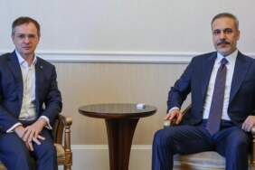 Bakan Fidan, Rusya Devlet Başkanı Danışmanı Medinski ile Görüştü