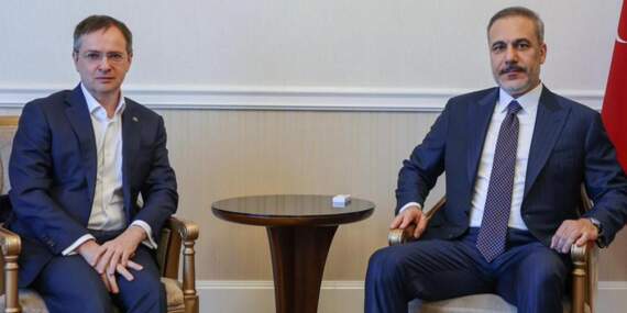 Bakan Fidan, Rusya Devlet Başkanı Danışmanı Medinski ile Görüştü