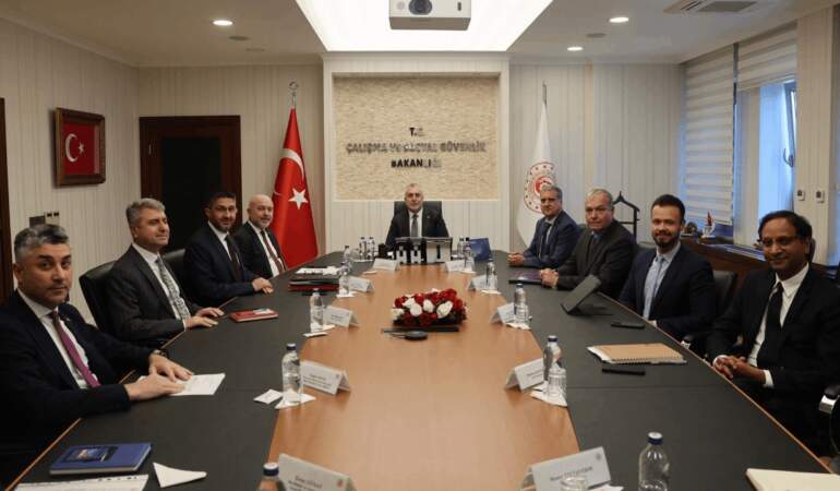 Bakan Işıkhan, Dünya Bankası Heyetiyle Görüştü