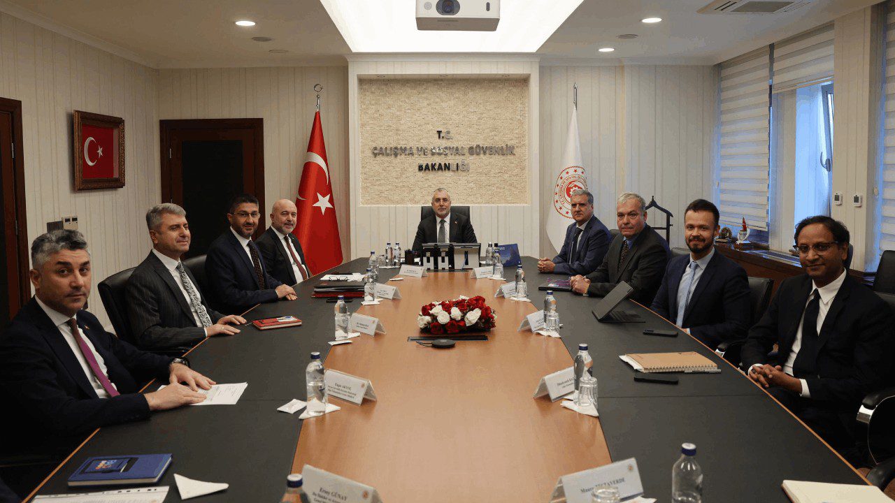 Bakan Işıkhan, Dünya Bankası Heyetiyle Görüştü