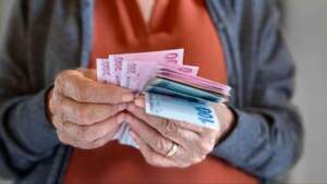 Bakan Vedat Işıkhan Duyurdu! Emekliye Bayram İkramiyesinde Tarih Belli Oldu